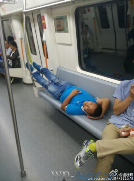 郑州地铁硬座变卧铺 你怎么看？