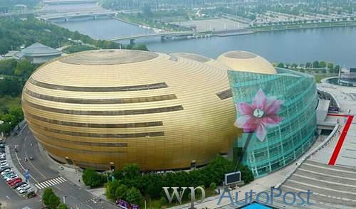 郑州“大金蛋”被评中国最丑建筑 系假新闻