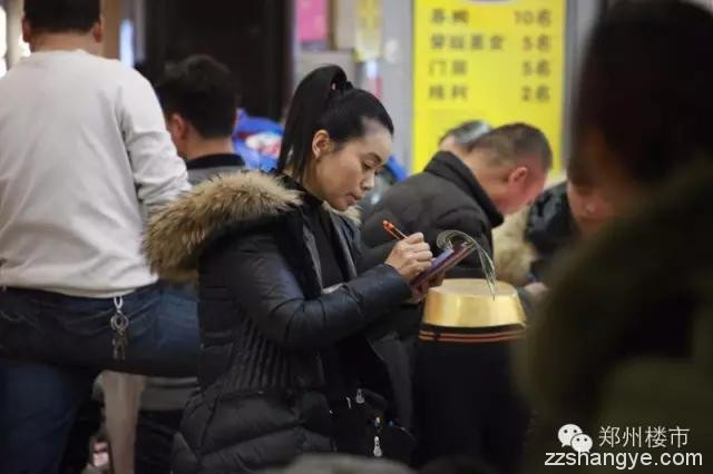 浮生一日：郑州火车站服批商圈从业人员的一天