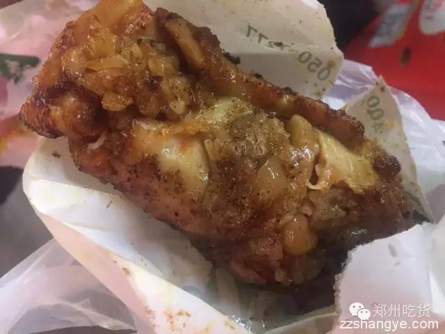 小编昨天花了一个晚上专门排队，为大家盘点万达金街的人气美食！