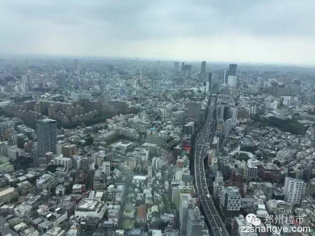 被泡沫和浮躁层层包围时，你已经习惯的，不见得就是正确的