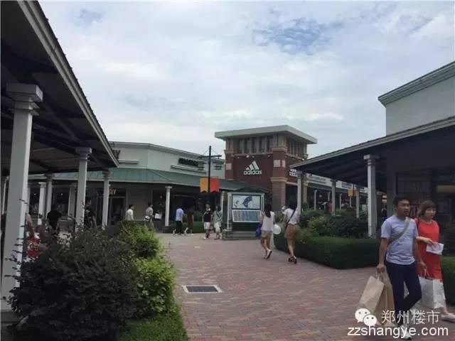 用200张图片堆砌出这篇日本最大奥特莱斯-箱根店的探盘稿件