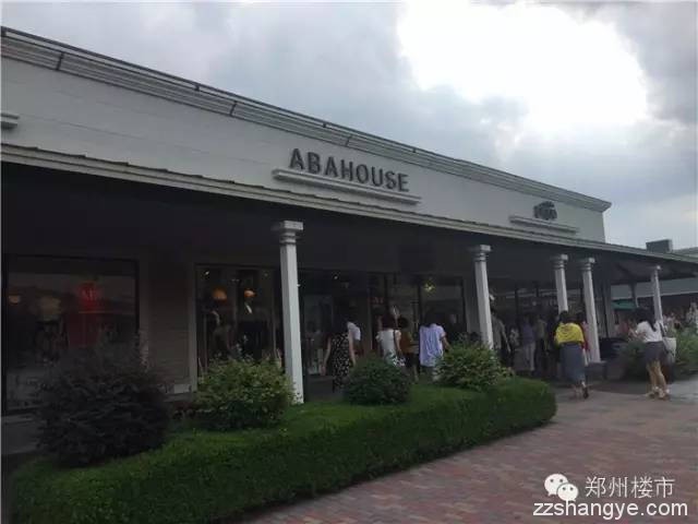 用200张图片堆砌出这篇日本最大奥特莱斯-箱根店的探盘稿件